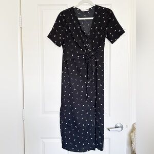 Black Leaf Print Maxi Dress in Size Small